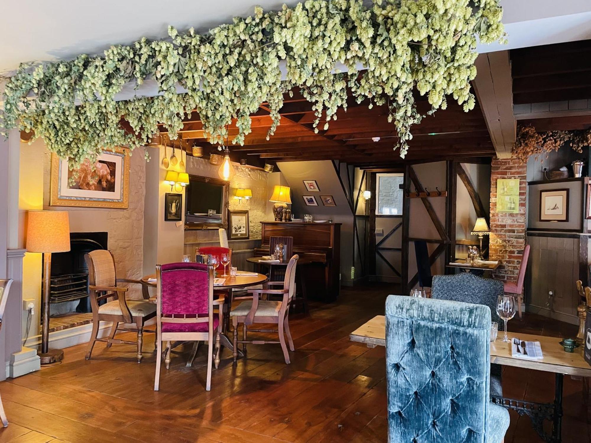 The Greyhound Inn Sydling St Nicholas Dış mekan fotoğraf